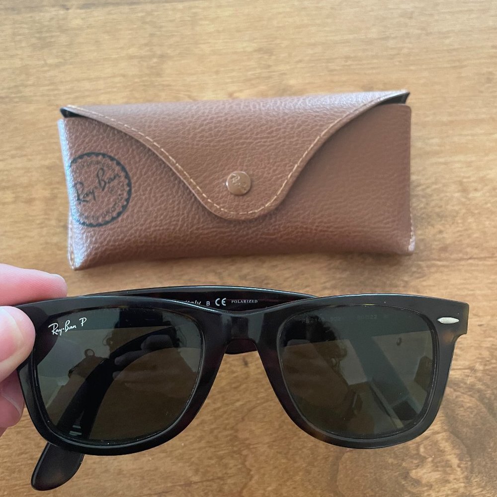 Ray Ban Wayfarer Sungalsses